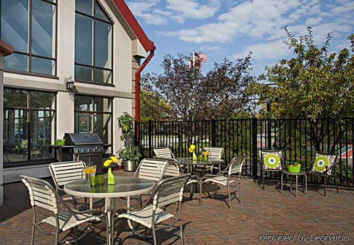 Residence Inn By Marriott Toronto Airport מראה חיצוני תמונה